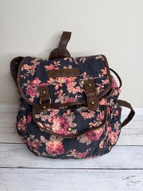 American Eagle Outfitters | Bags | American Eagle Leather Backpack Tan Made  In Italy | Poshmark